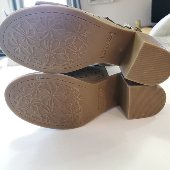 Steve Madden Leather Ginelle Olive Green Bootie Size 7.5 - Picture 16 of 16